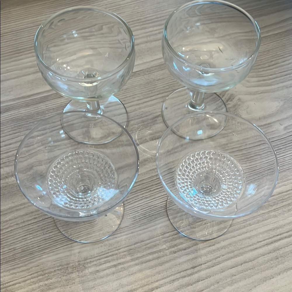 4 Vintage Champagne Coupes
